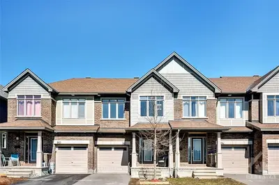 912 LITTLEROCK Street, Leitrim, ON K1T 0N2