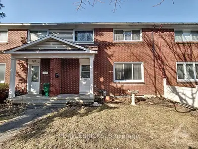 786 Cummings Avenue, Overbrook - Castleheights and Area, ON K1K 2L2
