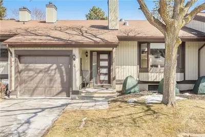 4 MEADOWMIST Court, Stittsville - Munster - Richmond, ON K2S 1B9