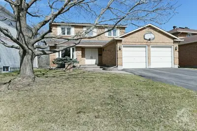 1357 TURNER Crescent, Orleans - Cumberland and Area, ON K1E 2Y5