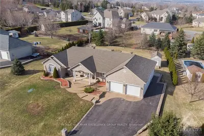 2486 BRICKLAND Drive, Orleans - Cumberland and Area, ON K4C 1R8