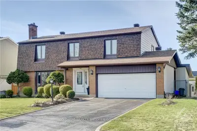 111 CANTER Boulevard, Meadowlands - Crestview and Area, ON K2G 3P1