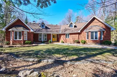 2460 BRENNAN PARK Drive, Orleans - Cumberland and Area, ON K4C 1H6