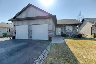 517 GARDNER Crescent, Petawawa, ON K8H 0C4