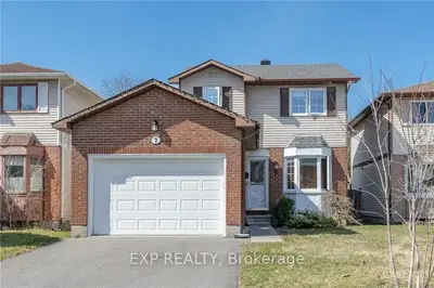 7 TYRRELL Avenue, Bells Corners and South to Fallowfield, ON K2H 9C3