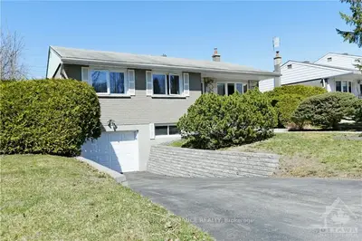 971 HARKNESS Avenue, Billings Bridge - Riverside Park and Area, ON K1V 6N9