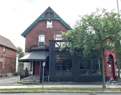 244-246 Laurier Avenue E, Lower Town - Sandy Hill, ON K1N 6P4