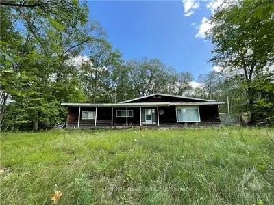 925 BAYVIEW Drive, Constance Bay - Dunrobin - Kilmaurs - Woodlawn, ON K0A 3M0