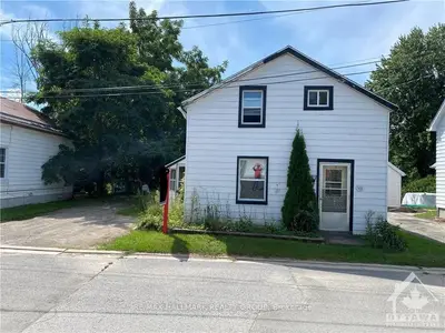 114 Hagan Street, North Grenville, On K0g 1j0