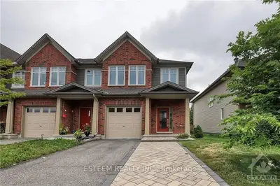 348 WOOD ACRES Grove, Blossom Park - Airport and Area, ON K1T 0M6