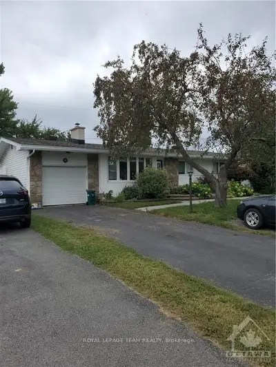 25 PARKSIDE Crescent, Meadowlands - Crestview and Area, ON K2G 3B6