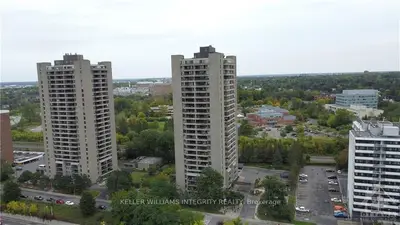 1785 FROBISHER Lane 2206, Alta Vista and Area, ON K1G 3T7