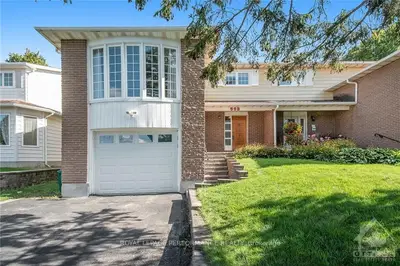 55 B TAUVETTE Street, Blackburn Hamlet, ON K1B 3A2