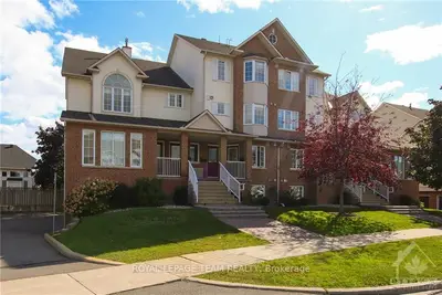 4486 HARPER Avenue, Cyrville - Carson Grove - Pineview, ON K1J 1E1