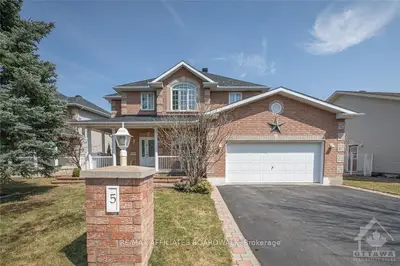 5 GRAPHITE Road, Stittsville - Munster - Richmond, ON K2S 1Y9