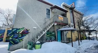 16 LOYER Street, Vanier and Kingsview Park, ON K1L 8A5