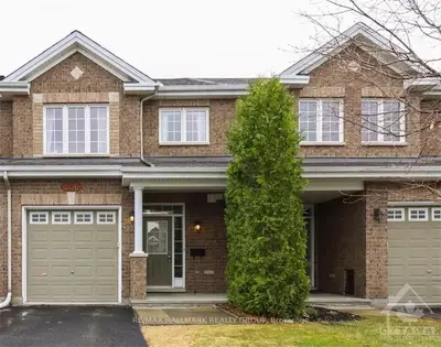 206 STEDMAN Street, Blossom Park - Airport and Area, ON K1T 0B6