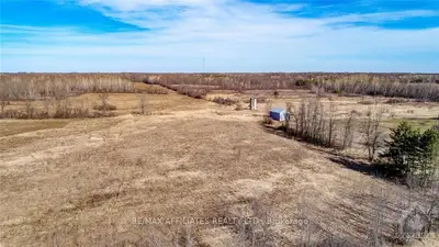 56 HUNTERS Road, Rideau Lakes, ON K7A 4S5