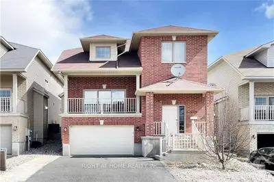 423 Tillsonburg Street, Kanata, On K2t 0c4