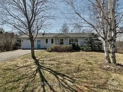 8 LEELAND Drive, Rideau Lakes, ON K7A 4S5