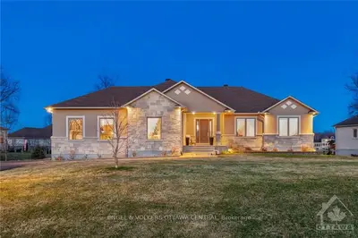 1323 WOODS LAKE Road, Greely - Metcalfe - Osgoode - Vernon and Area, ON K4P 0B8