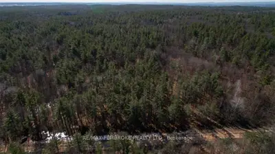 00 GREEN LAKE Road, North Algona Wilberforce, ON K8A 6W4