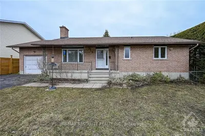 5 Beverly Street, Stittsville - Munster - Richmond, ON K2S 0S4