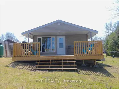 33B OAKDALE Lane, Horton, ON K7V 3Z8