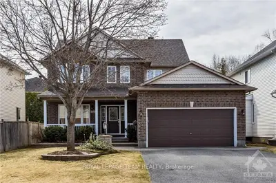 26 Thresher Avenue, Stittsville - Munster - Richmond, ON K2S 1X8