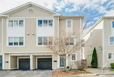 507 BURLEIGH, Cyrville - Carson Grove - Pineview, ON K1J 1J9