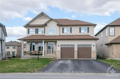 676 BIRCHLAND Crescent, Stittsville - Munster - Richmond, ON K2S 0S9