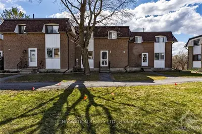 68 King Street 15, Stittsville - Munster - Richmond, ON K0A 2Z0