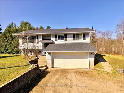 31755 HIGHWAY 17, Laurentian Hills, ON K0J 1J0