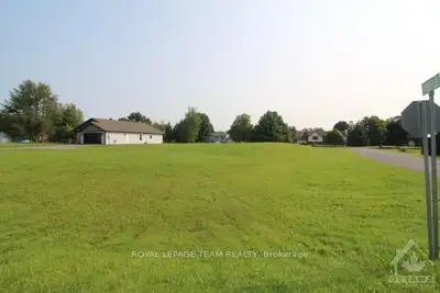 LT24 NATIONVIEW Drive, North Dundas, ON K0E 1W0
