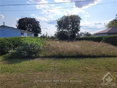Pt lot 33 Con 5 PINKUS Drive, South Dundas, ON K0C 2H0