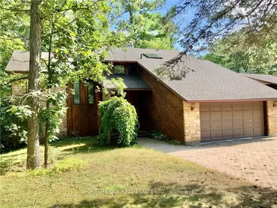 9 PINEVIEW Road, Brockville, ON K6V 6K3