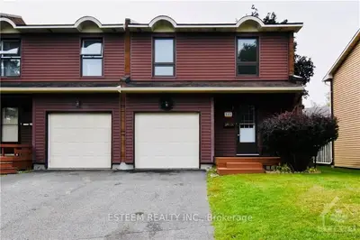 14 ARNOLD Drive A, Bells Corners and South to Fallowfield, ON K2H 6V9