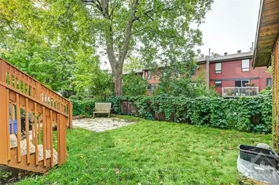 894 Watson Street C, Britannia Heights - Queensway Terrace N And Area, On K2b 6b9