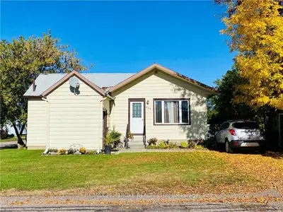549 GIROUX Street, Pembroke, ON K8A 4G6
