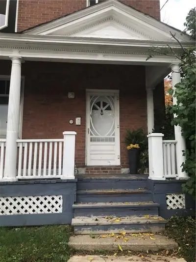 219 ELIZABETH Street N, Pembroke, ON K8A 1W4