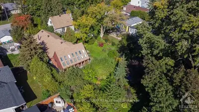 2304 MIDWAY Avenue, Woodroffe, ON K2B 6W1