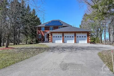 707 River Road, North Grenville, On K0g 1j0