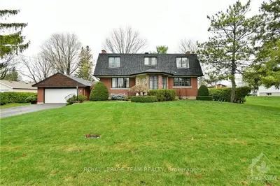 57 FIELDROW Street, Meadowlands - Crestview and Area, ON K2G 2Y6
