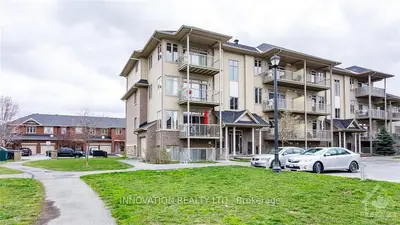 188 Hornchurch Lane A, Barrhaven, On K2j 2t3