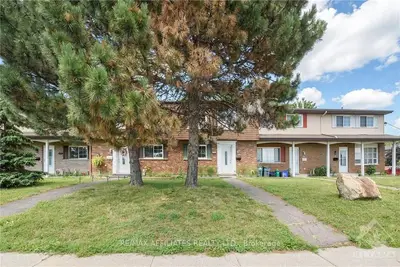 1661 HERON Road 2, Alta Vista and Area, ON K1V 6A3