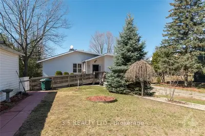 233 COUNTY 23 Road, Merrickville-Wolford, ON K0G 1N0