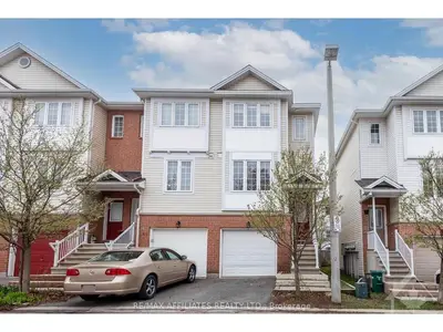 142 WHARHOL, Bells Corners and South to Fallowfield, ON K2H 1G5