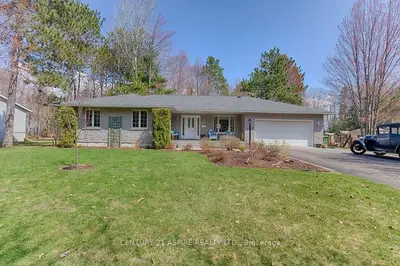 31 COUNTRY Lane, Petawawa, ON K8H 3E2