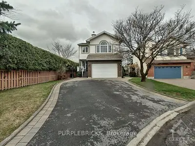 27 THORNHEDGE Court, Hunt Club - South Keys and Area, ON K1T 3E4