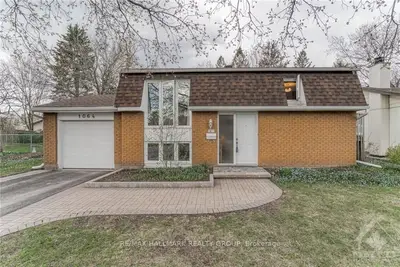 1064 ADLEY Road, Cyrville - Carson Grove - Pineview, ON K1J 8B9